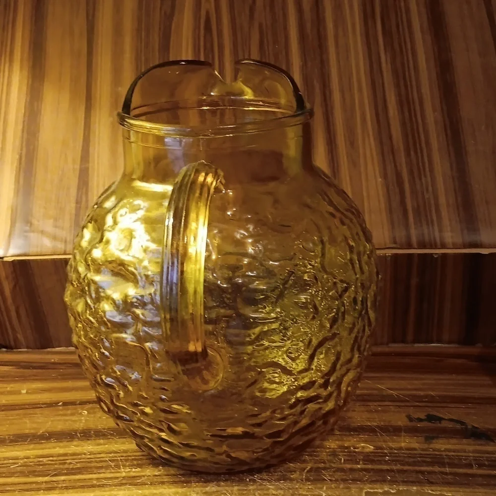 Vintage 1960s 70s Anchor ⚓️ Hocking amber gold pebbled glass pitcher